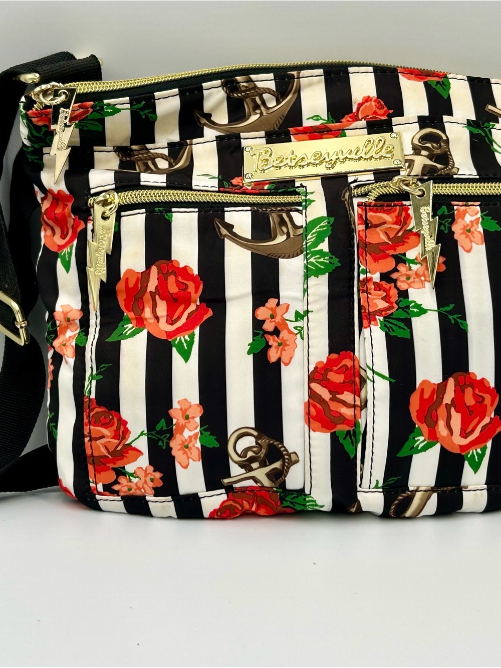Betsey Johnson Floral Stripe Crossbody Bag Purse Adorable